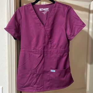 Burgundy GreysAnatomy scrub, excellent condition with waist flattering straps